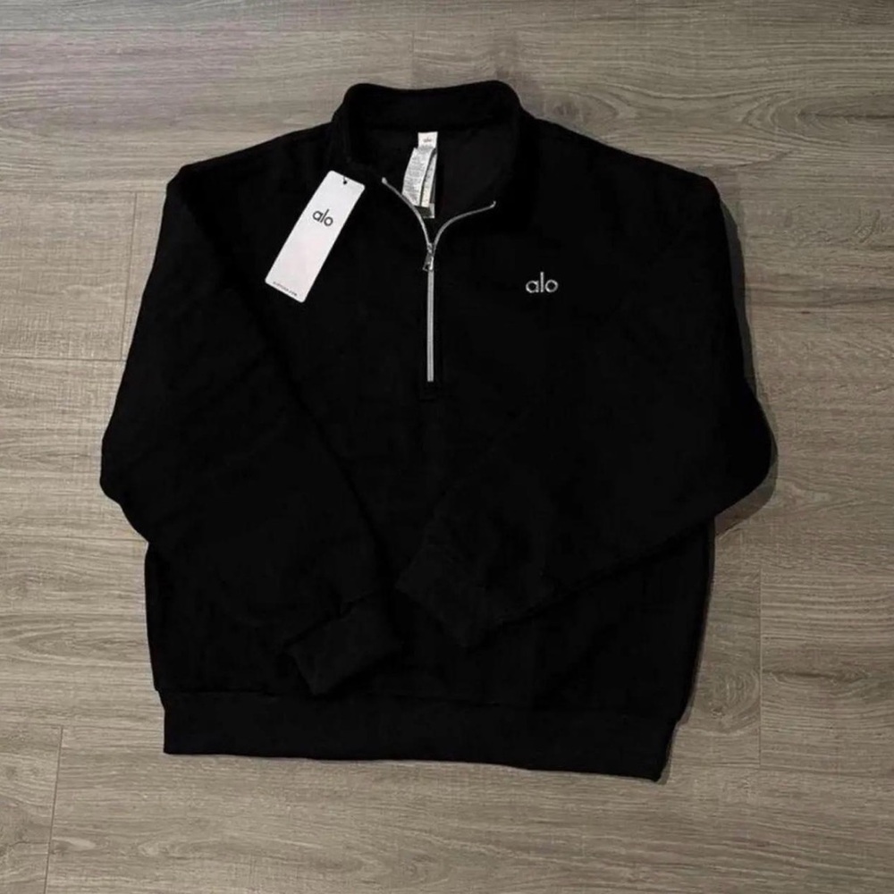 ALO Yoga Men’s Black Quarter-Zip Pullover - Picture 1 of 2